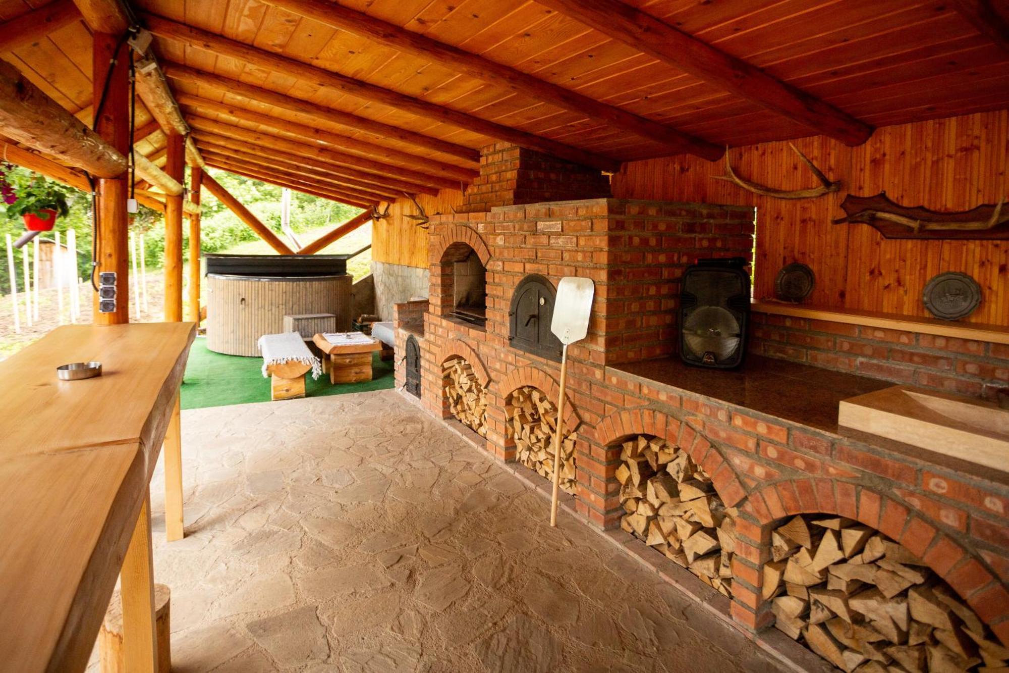 Casa Rumelia Paltineni Exterior foto